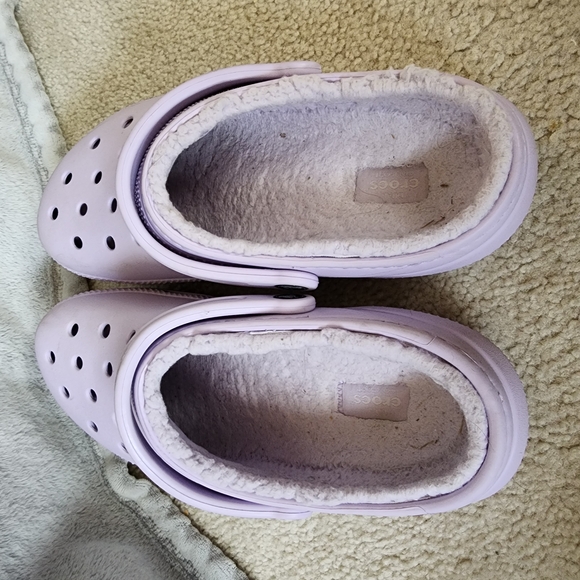 CROCS Purple Slippers - Picture 3 of 3